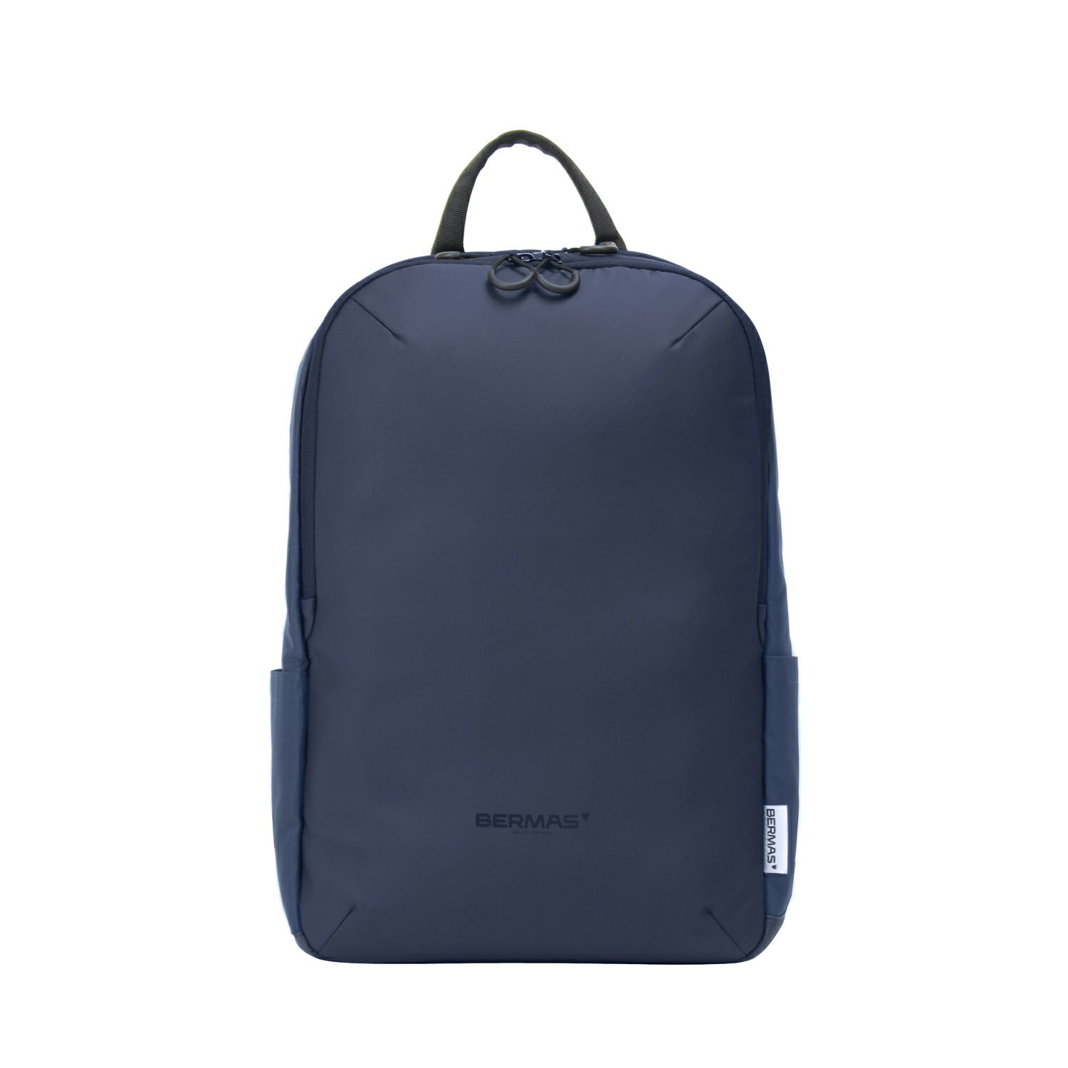 男女問わず様々なスタイルにフィットするネイビー