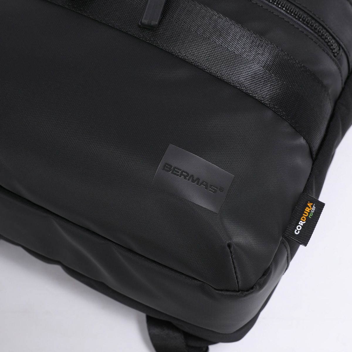 コンパクトなカジュアルリュック No.60680：デイパックM【CORDURA