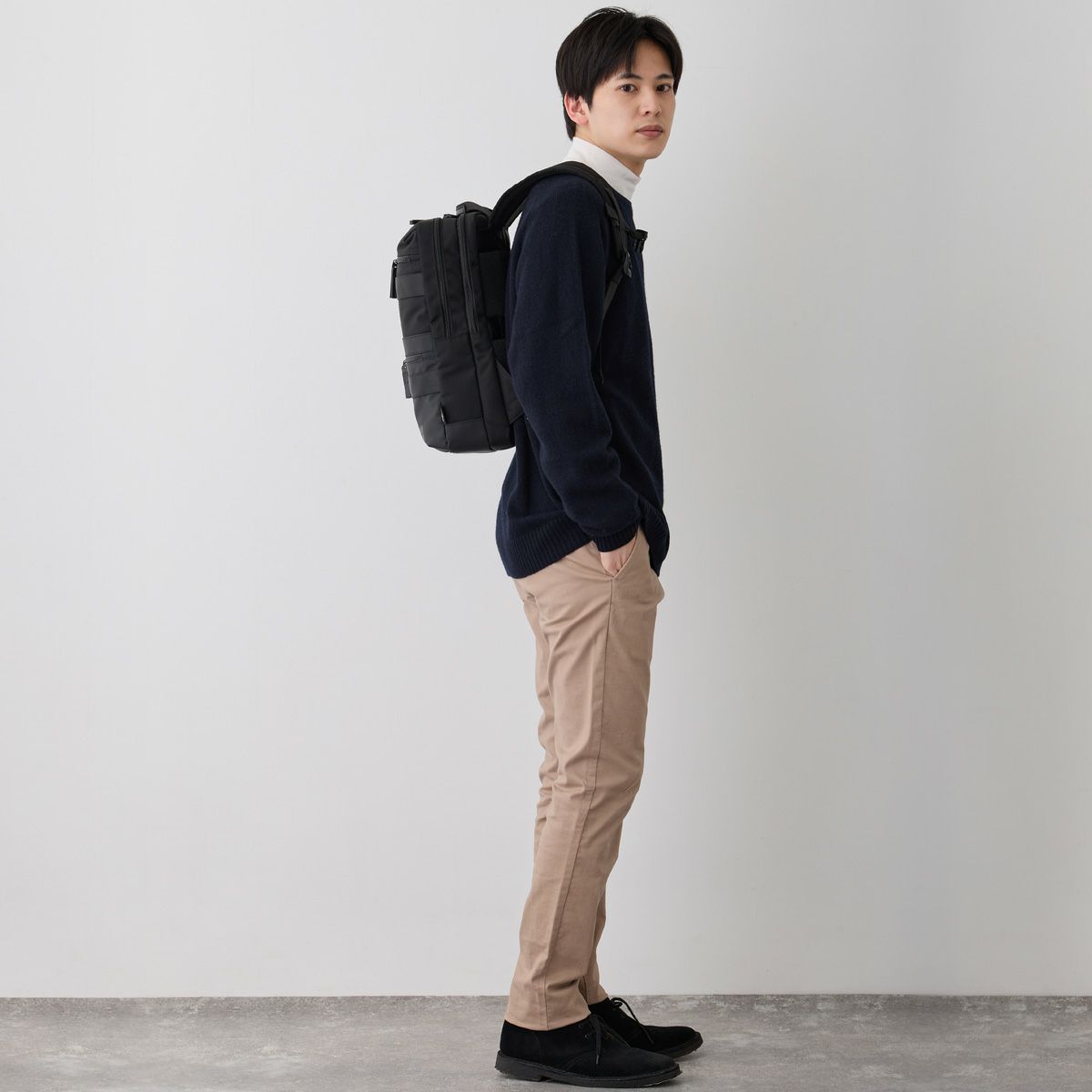 コンパクトなカジュアルリュック No.60680：デイパックM【CORDURA