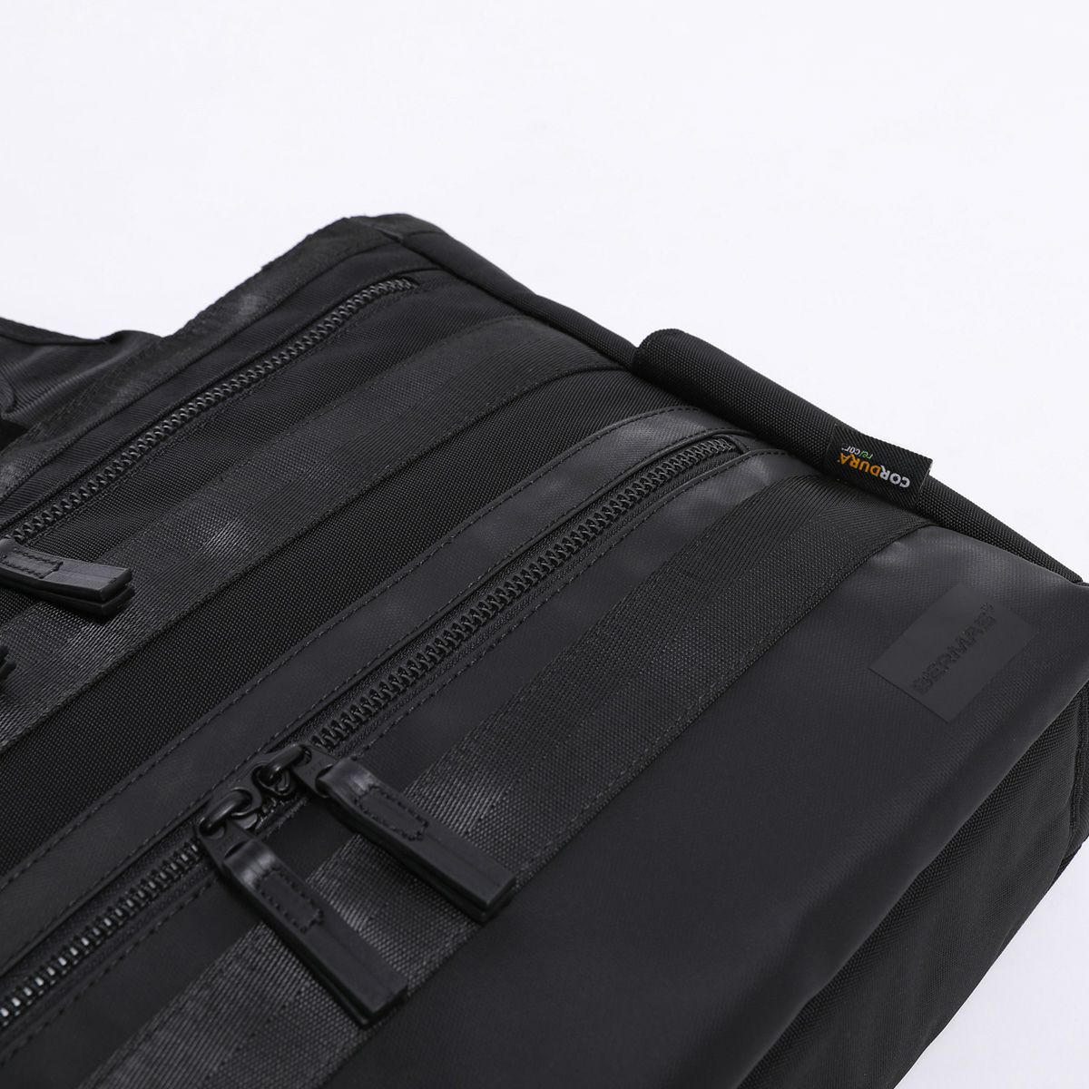 肩掛けトートバッグ No.60682：横型トート【ノートパソコン収納付