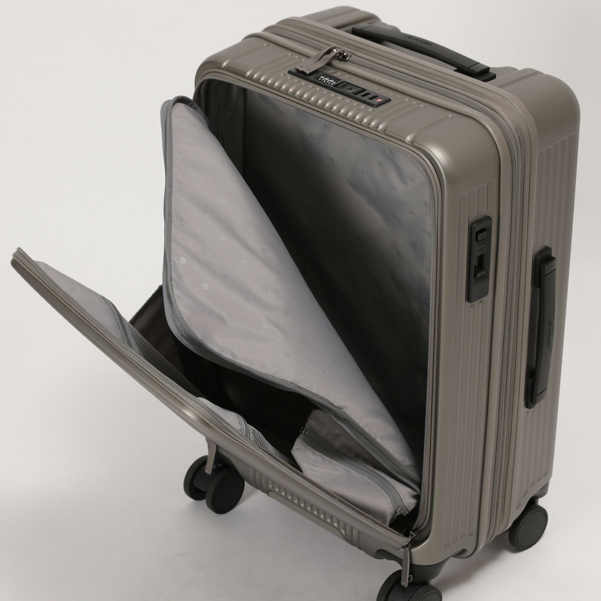 No.60556：フロントオープンファスナー54L 57cm | BERMAS OFFICIAL WEB