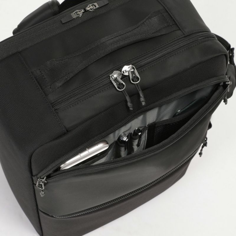 No.60694：オーバーナイター2WAYリュック | BERMAS OFFICIAL WEB SHOP