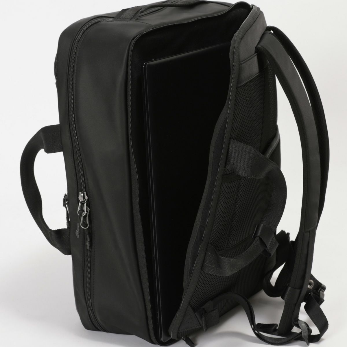 No.60694：オーバーナイター2WAYリュック | BERMAS OFFICIAL WEB SHOP