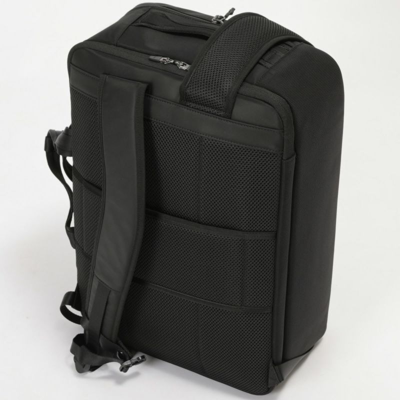 No.60694：オーバーナイター2WAYリュック | BERMAS OFFICIAL WEB SHOP