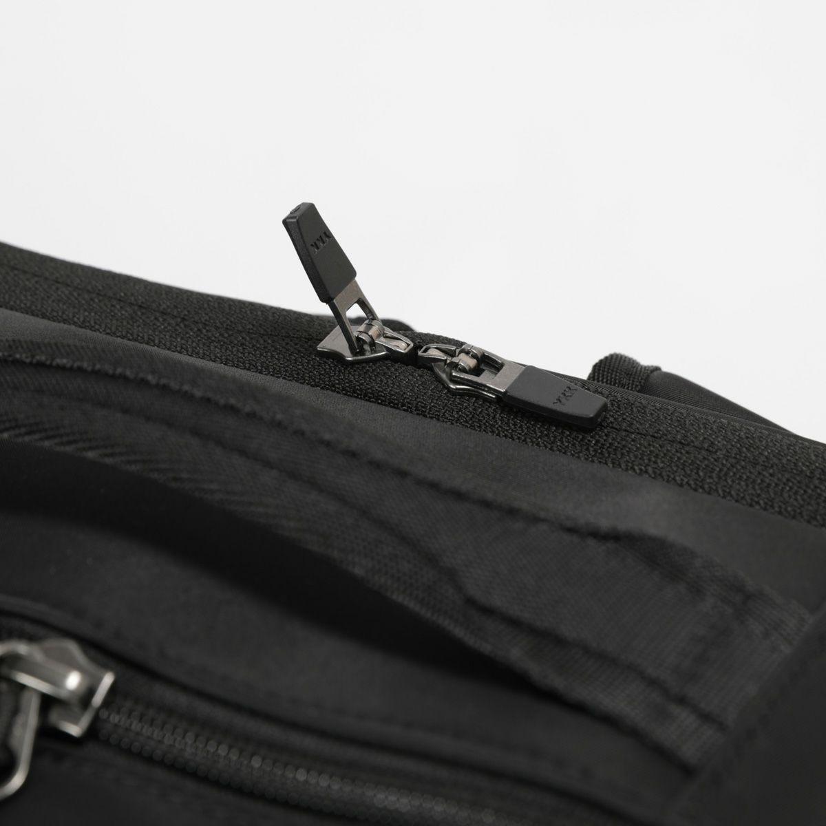 No.60694：オーバーナイター2WAYリュック | BERMAS OFFICIAL WEB SHOP