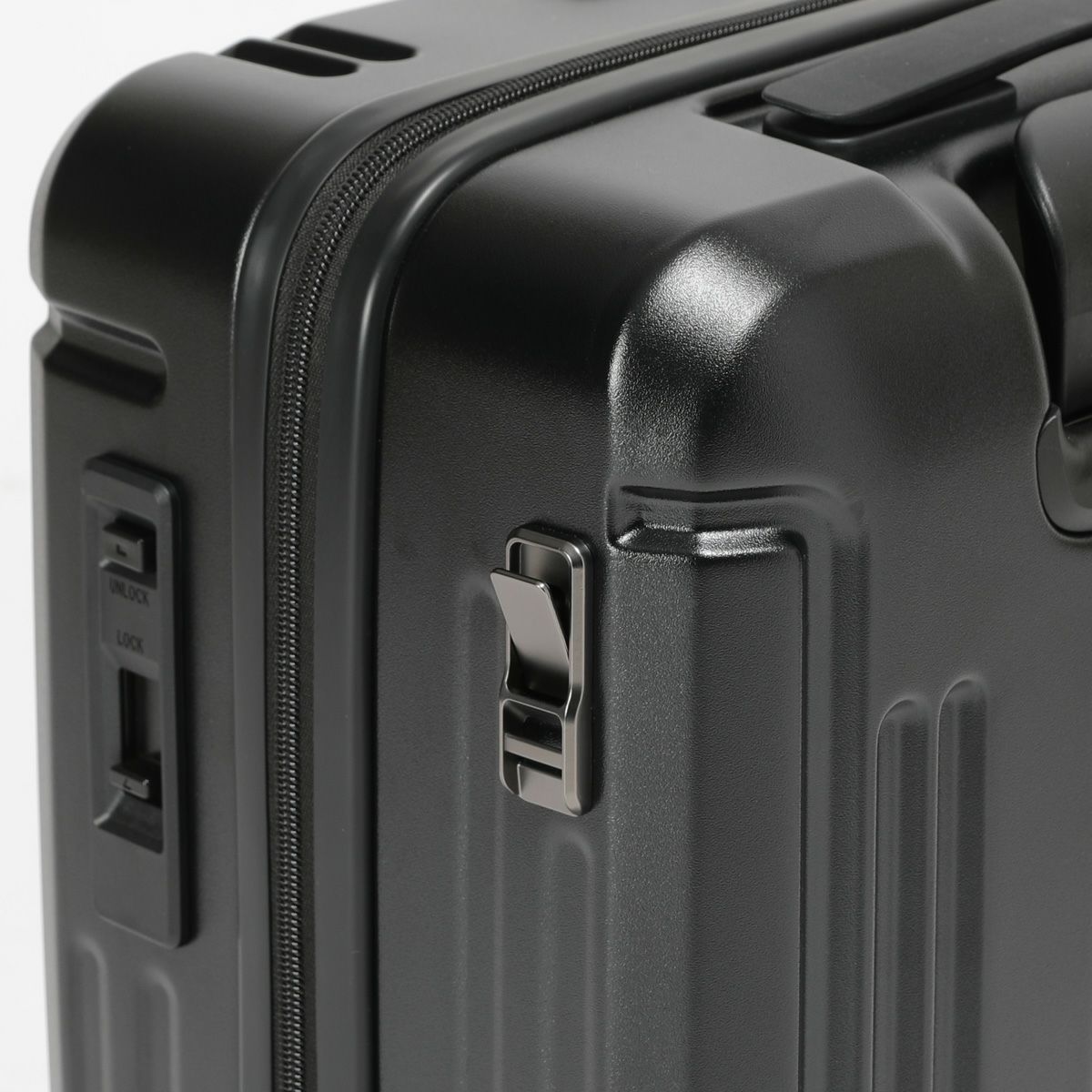 No.60565：[新仕様] ワンタッチフロントオープン 32L 39cm | BERMAS